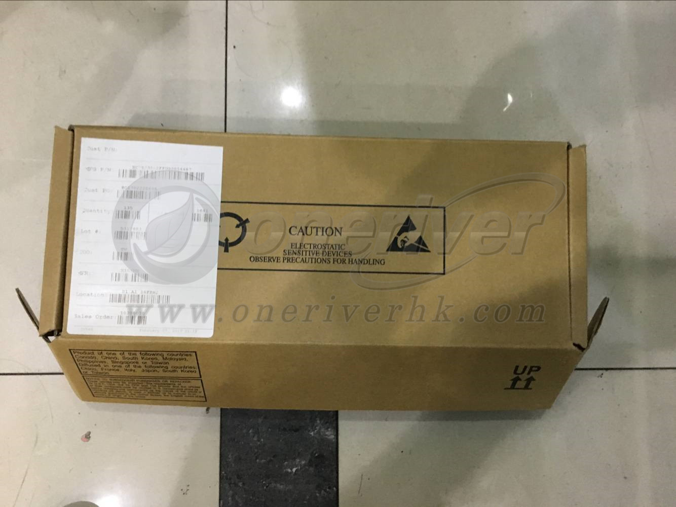 Xilinx Inc IC XC7Z035-2FFG900I Outer packing